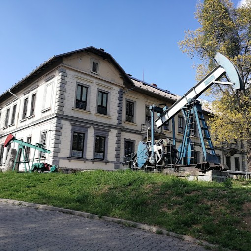 Muzeum naftové dobývání a geologie